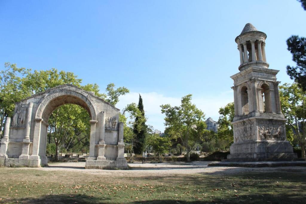 Le mas de Lucien entre Arles, Nimes, Avignon. Beaucaire  Exterior foto