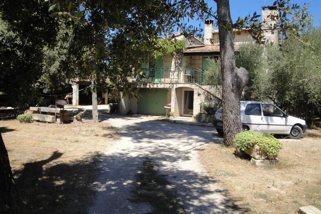 Le mas de Lucien entre Arles, Nimes, Avignon. Beaucaire  Exterior foto